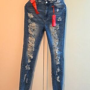 NWT ladies distressed jeans